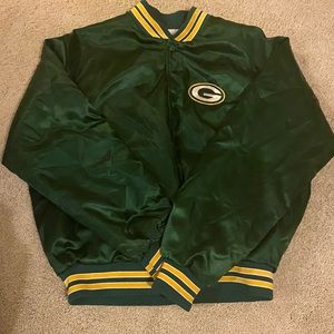 Vintage Chalk Line Green Bay Packer Jacket. Size XL. No rips, tears or stains.